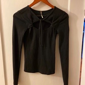 Free People XS Black Top in Great Condition